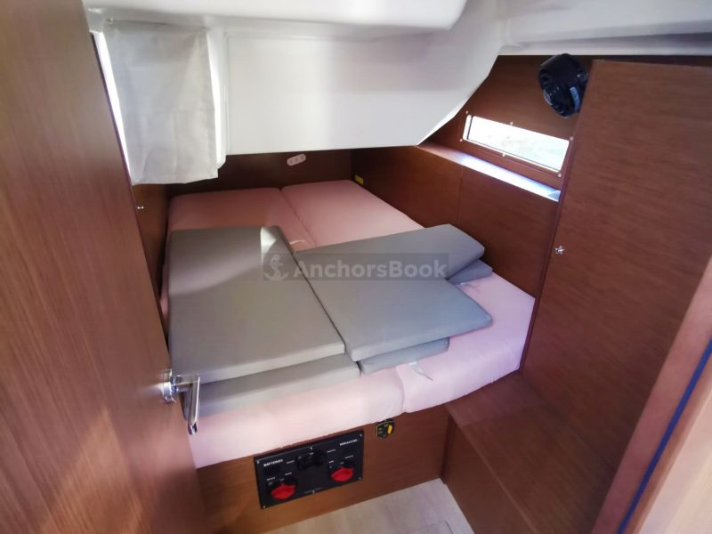 Oceanis 40.1 Beneteau - Dory - Full Week Charter In Pula, Croatia | AnchorsBook Photo Oceanis 40.1 Beneteau - Dory - Full Week Charter In Pula, Croatia