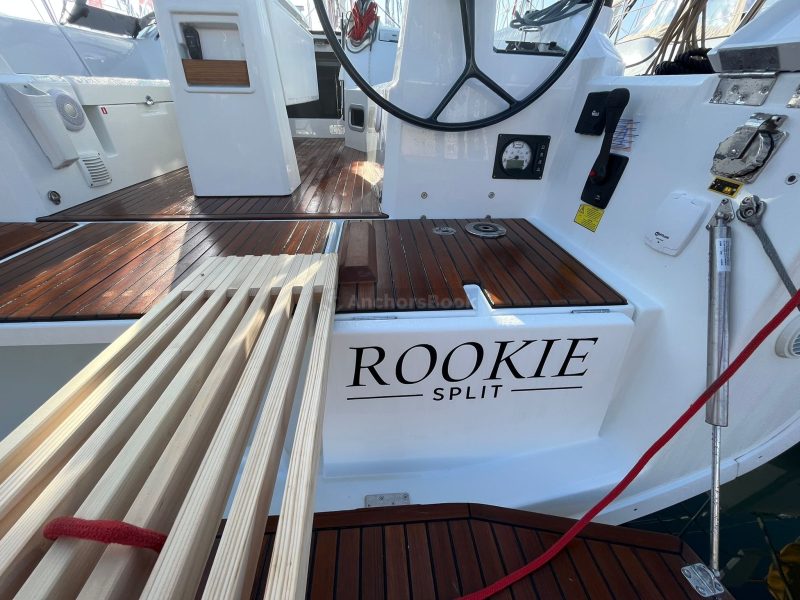 Oceanis 34.1 Beneteau - Rookie - Full Week Charter In Split, Croatia | AnchorsBook Photo Oceanis 34.1 Beneteau - Rookie - Full Week Charter In Split, Croatia
