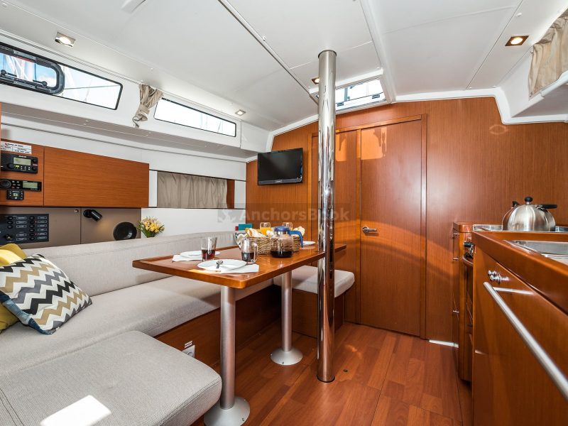 Oceanis 38.1 Beneteau - Sailor Mercury - Full Week Charter In Split, Croatia | AnchorsBook Photo Oceanis 38.1 Beneteau - Sailor Mercury - Full Week Charter In Split, Croatia