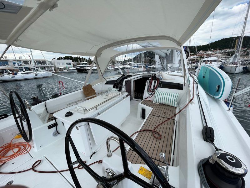 Oceanis 40.1 - Beneteau - Cosmic Dancer - Full Week Charter In Split, Croatia | AnchorsBook Photo Oceanis 40.1 - Beneteau - Cosmic Dancer - Full Week Charter In Split, Croatia