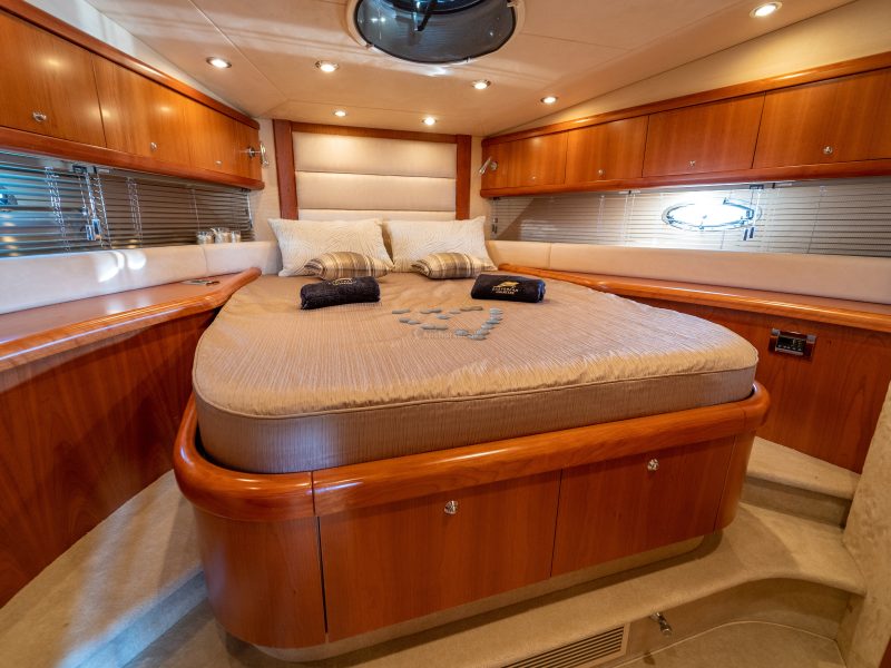 Full Day Luxury Private Yacht Cruise In Albufeira Portugal - Food & Drinks Included | AnchorsBook Photo Full Day Luxury Private Yacht Cruise In Albufeira Portugal - Food & Drinks Included