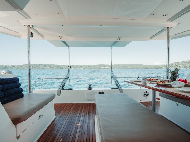 Fountaine Pajot Helia 44ft | AnchorsBook Photo Fountaine Pajot Helia 44ft