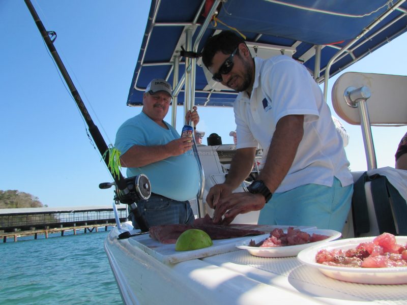 Half-Day 4 Hour Private Cruising and Fishing Tour at Panama Bay | AnchorsBook Photo Half-Day 4 Hour Private Cruising and Fishing Tour at Panama Bay