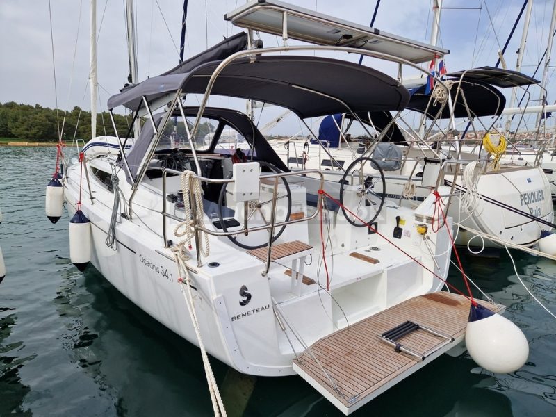Beneteau Oceanis 34.1 Full Week Charter - In Medulin, Croatia | AnchorsBook Photo Beneteau Oceanis 34.1 Full Week Charter - In Medulin, Croatia