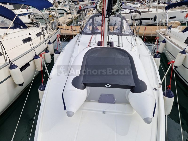 Beneteau Oceanis 34.1 Full Week Charter - In Medulin, Croatia | AnchorsBook Photo Beneteau Oceanis 34.1 Full Week Charter - In Medulin, Croatia