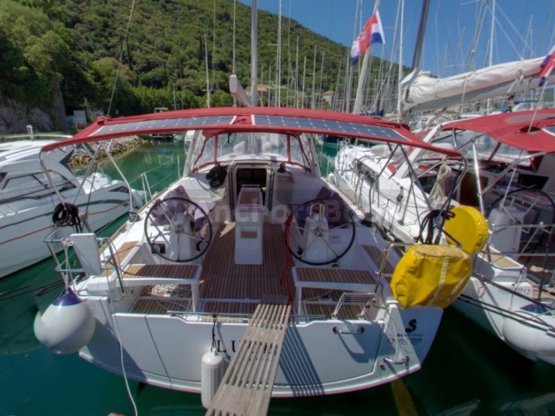 Oceanis 38.1 Beneteau - Luce - Full Week Charter In Dubrovnik | AnchorsBook Photo Oceanis 38.1 Beneteau - Luce - Full Week Charter In Dubrovnik