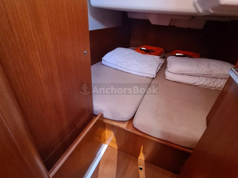 Oceanis 35.1 Beneteau - Lampuga - Full Week Charter In Split, Croatia | AnchorsBook Photo Oceanis 35.1 Beneteau - Lampuga - Full Week Charter In Split, Croatia