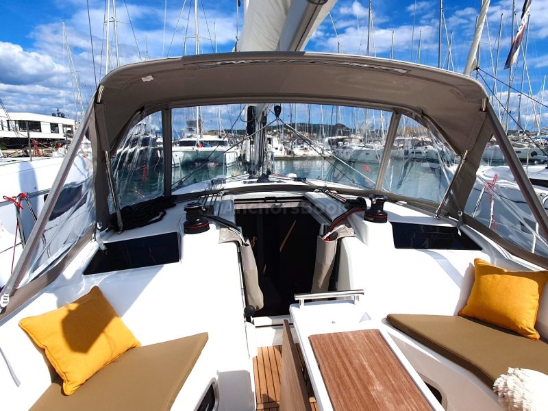 Oceanis 37.1 Beneteau - Breeze - Full Week Charter In Split, Croatia | AnchorsBook Photo Oceanis 37.1 Beneteau - Breeze - Full Week Charter In Split, Croatia