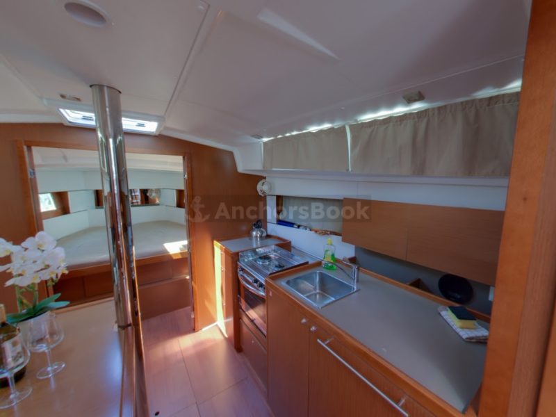 Oceanis 38.1 Beneteau - Luce - Full Week Charter In Dubrovnik | AnchorsBook Photo Oceanis 38.1 Beneteau - Luce - Full Week Charter In Dubrovnik