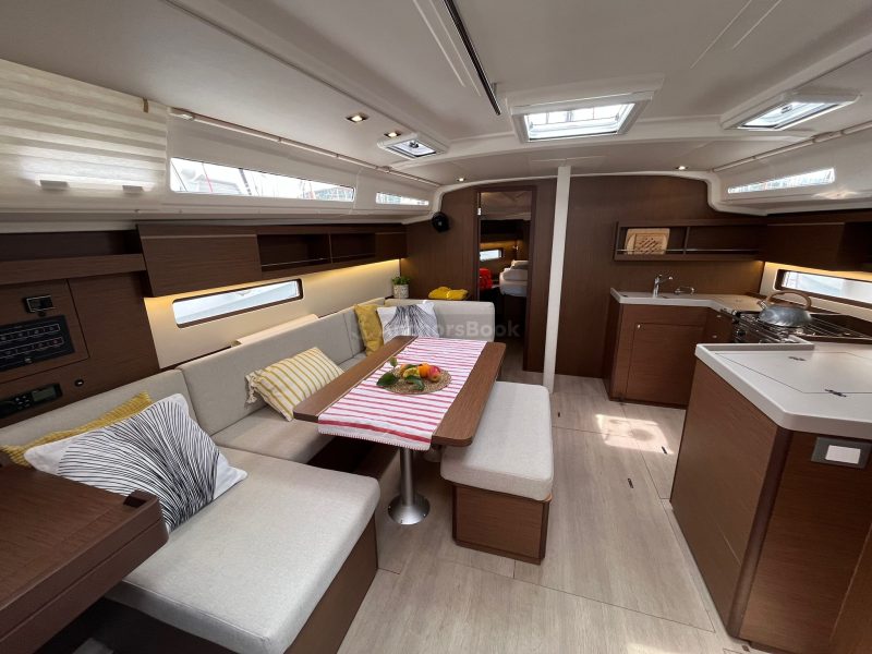 Oceanis 40.1 - Beneteau - Bibi One - Full Week Charter In Split, Croatia | AnchorsBook Photo Oceanis 40.1 - Beneteau - Bibi One - Full Week Charter In Split, Croatia
