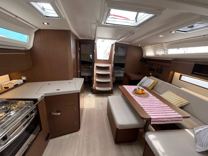 Oceanis 40.1 - Beneteau - Bibi One - Full Week Charter In Split, Croatia | AnchorsBook Photo Oceanis 40.1 - Beneteau - Bibi One - Full Week Charter In Split, Croatia