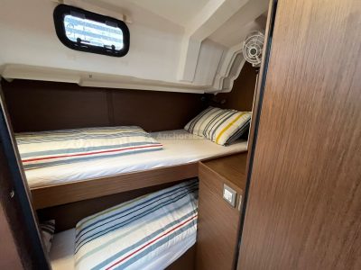 20ft Speedboat For 6 Guests In Dubrovnik | AnchorsBook Photo Oceanis 46.1 Beneteau - Blue Sky - Full Week Charter In Dubrovnik