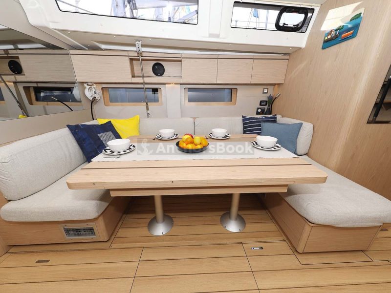 Oceanis 51.1 Beneteau - Patron - Full Week Charter In Split, Croatia | AnchorsBook Photo Oceanis 51.1 Beneteau - Patron - Full Week Charter In Split, Croatia