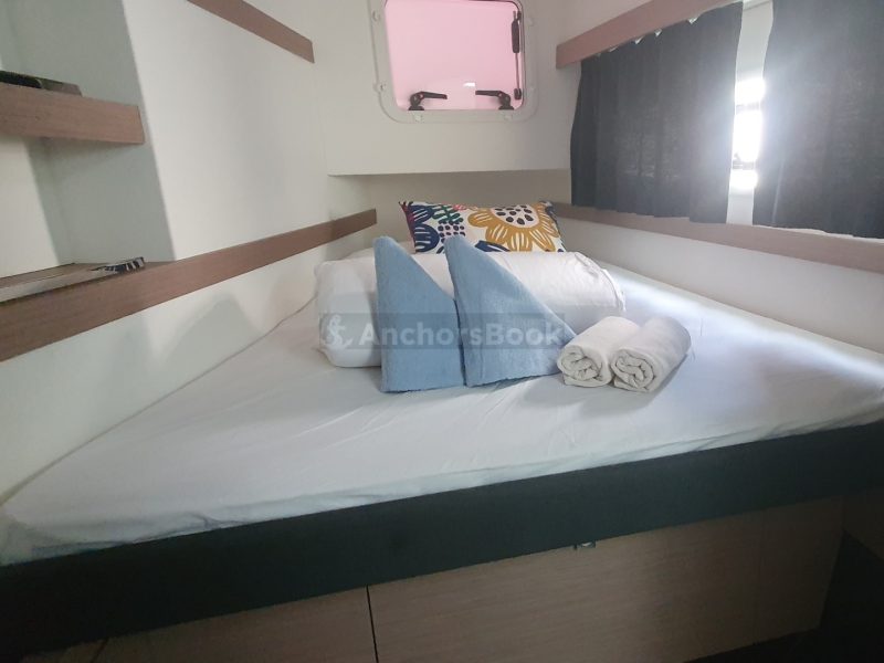 Isla 40 Catamaran - Sailor Venus - Full Week Charter In Dubrovnik | AnchorsBook Photo Isla 40 Catamaran - Sailor Venus - Full Week Charter In Dubrovnik