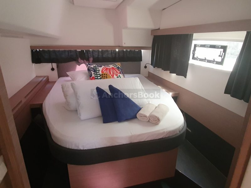 Isla 40 Catamaran - Sailor Venus - Full Week Charter In Dubrovnik | AnchorsBook Photo Isla 40 Catamaran - Sailor Venus - Full Week Charter In Dubrovnik