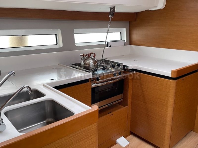 1 Week Sailing Yacht Charter In Volos, Greece | IRIS | AnchorsBook Photo 1 Week Sailing Yacht Charter In Volos, Greece | IRIS