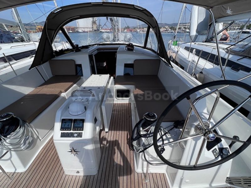 1 Week Sailing Yacht Charter In Volos, Greece | ELISABETH II | AnchorsBook Photo 1 Week Sailing Yacht Charter In Volos, Greece | ELISABETH II
