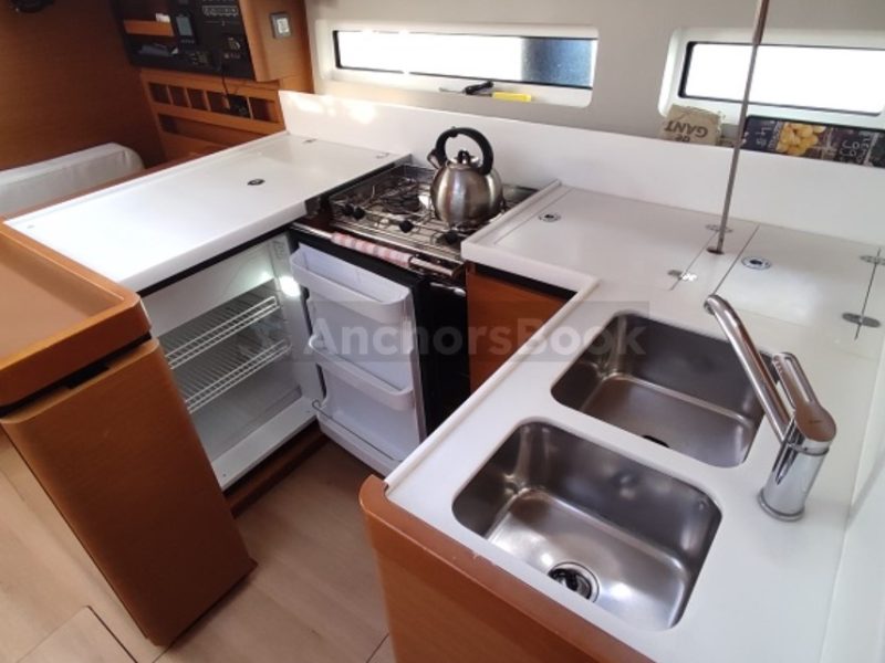 1 Week Sailing Yacht Charter In Volos, Greece | ERATO | AnchorsBook Photo 1 Week Sailing Yacht Charter In Volos, Greece | ERATO