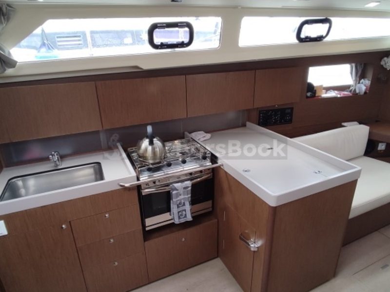 1 Week Sailing Yacht Charter In Volos, Greece | MAERA | AnchorsBook Photo 1 Week Sailing Yacht Charter In Volos, Greece | MAERA