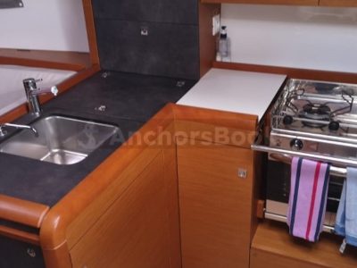 Sports Boat 2 Cabin - Full Day Tour In Chios, Greece | AnchorsBook Photo 1 Week Sailing Yacht Charter In Volos, Greece | SMINTHE