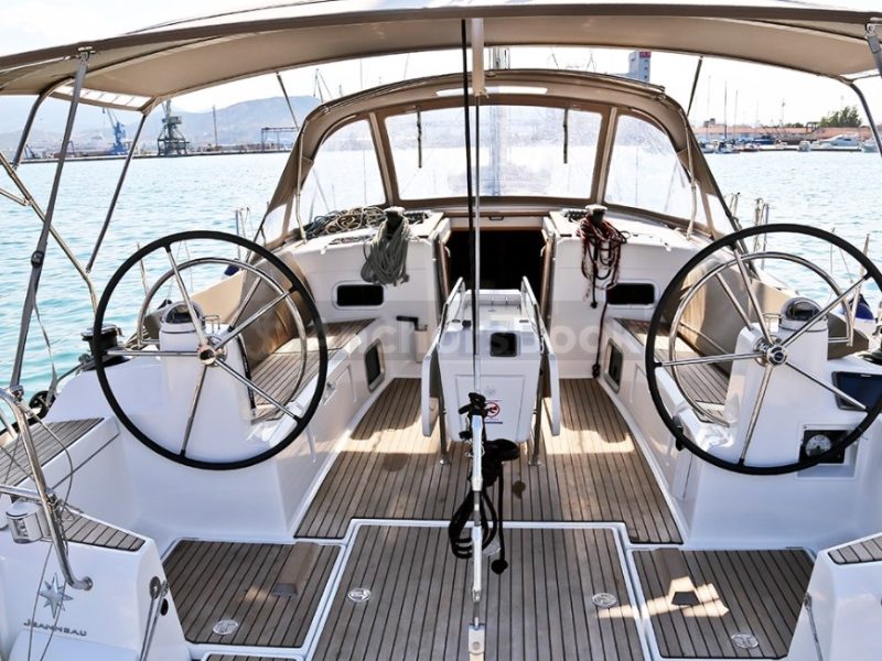 1 Week Sailing Yacht Charter In Loutraki, Greece | AMFITRITI | AnchorsBook Photo 1 Week Sailing Yacht Charter In Loutraki, Greece | AMFITRITI