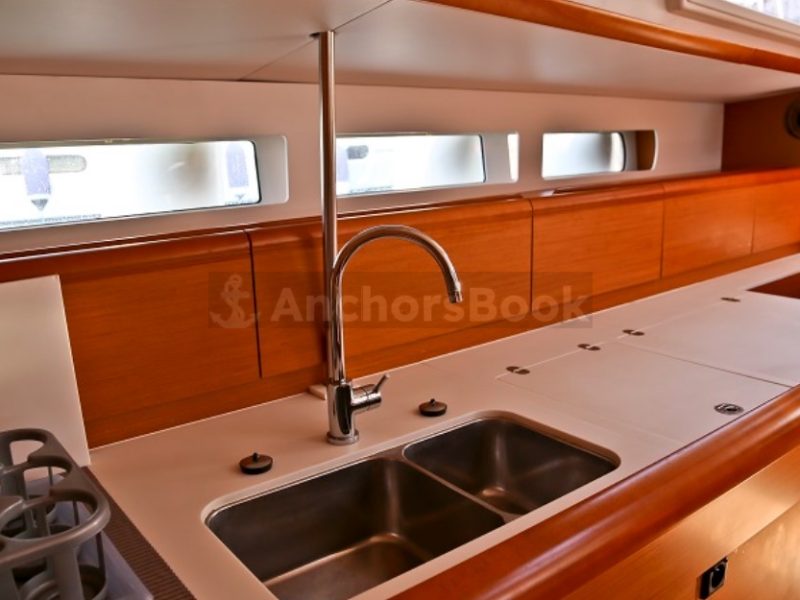 1 Week Sailing Yacht Charter In Loutraki, Greece | AMFITRITI | AnchorsBook Photo 1 Week Sailing Yacht Charter In Loutraki, Greece | AMFITRITI