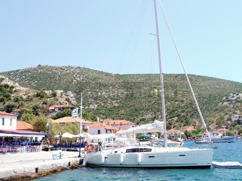 1 Week Sailing Yacht Charter In Loutraki, Greece | THALASSA | AnchorsBook Photo 1 Week Sailing Yacht Charter In Loutraki, Greece | THALASSA