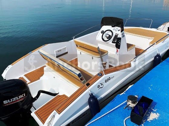 Astilux 20ft Speedboat Rental In Benalmádena, Spain | AnchorsBook Photo Astilux 20ft Speedboat Rental In Benalmádena, Spain