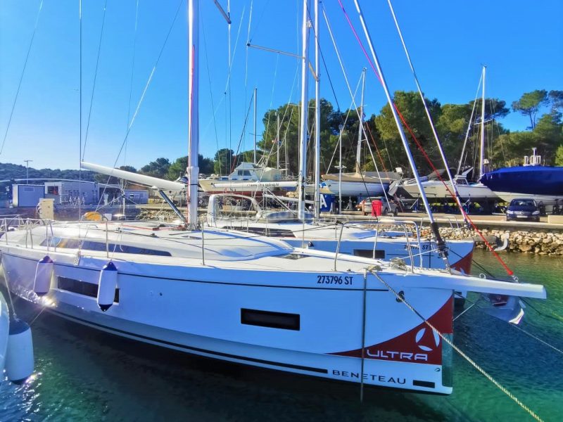 Oceanis 40.1 - Beneteau - Starlight - Full Week Charter In Pula, Croatia | AnchorsBook Photo Oceanis 40.1 - Beneteau - Starlight - Full Week Charter In Pula, Croatia