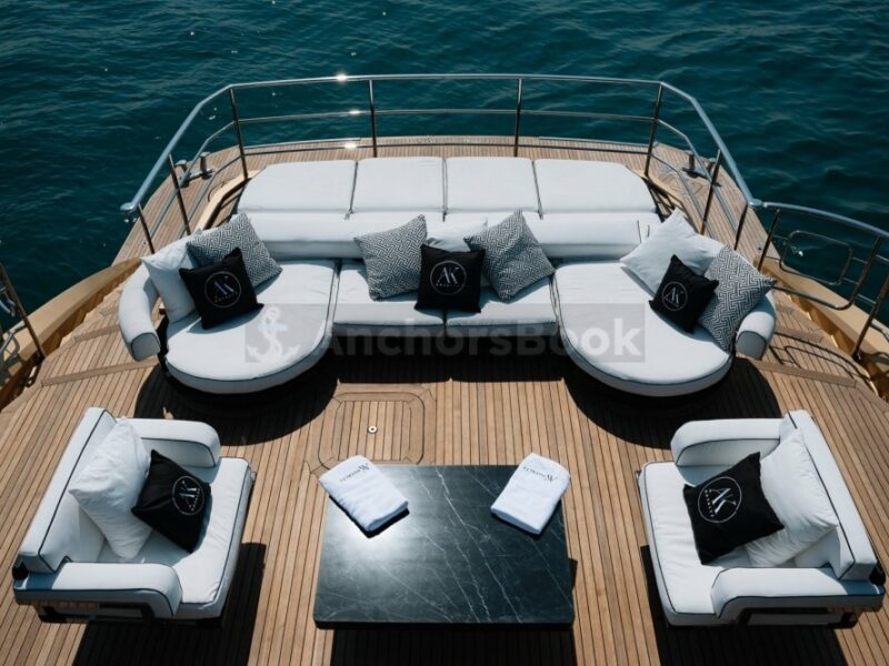 Dubai AK Royalty 136ft Mega Yacht - 24 hours to 7 Day Charter | AnchorsBook Photo Dubai AK Royalty 136ft Mega Yacht - 24 hours to 7 Day Charter