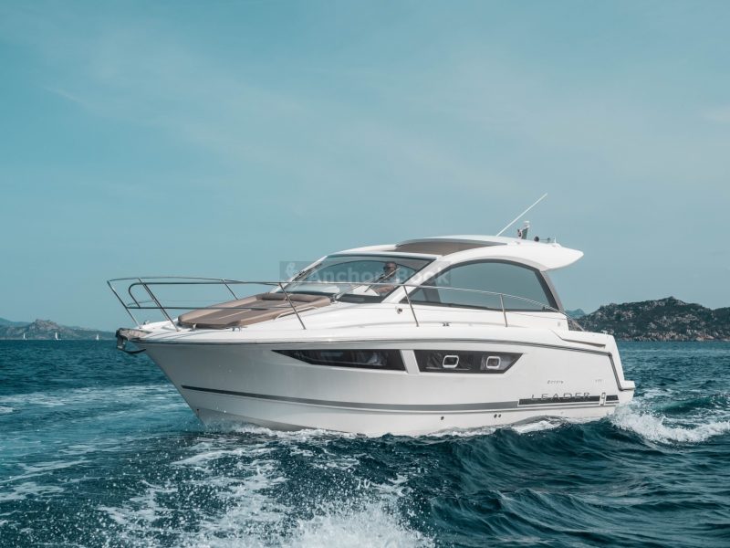 Full Day Boat Rental In Italy - JEANNEAU LEADER 9 HT | AnchorsBook Photo Full Day Boat Rental In Italy - JEANNEAU LEADER 9 HT