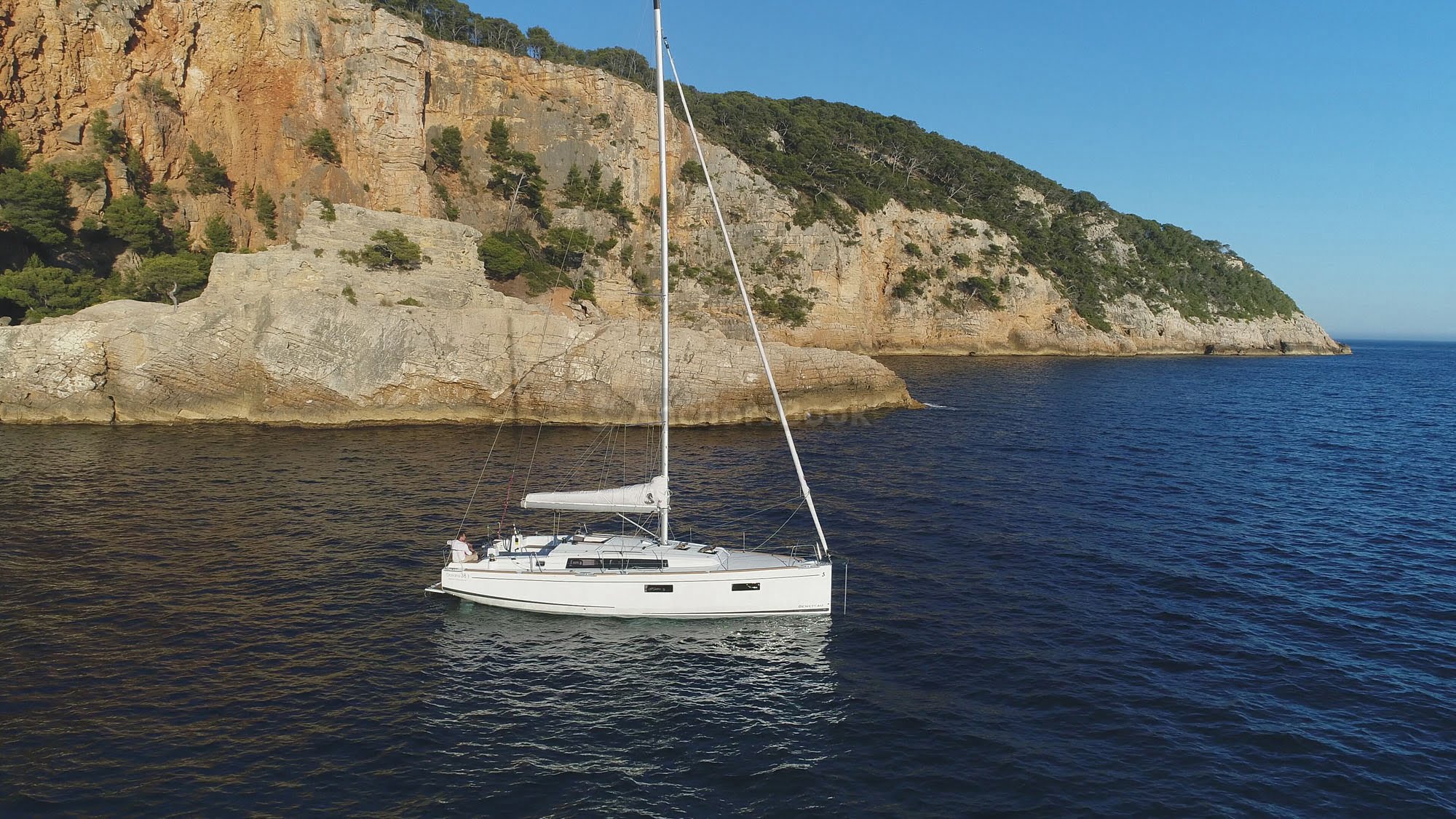 Oceanis 38.1 Beneteau - TeoDora - Full Week Charter In Dubrovnik