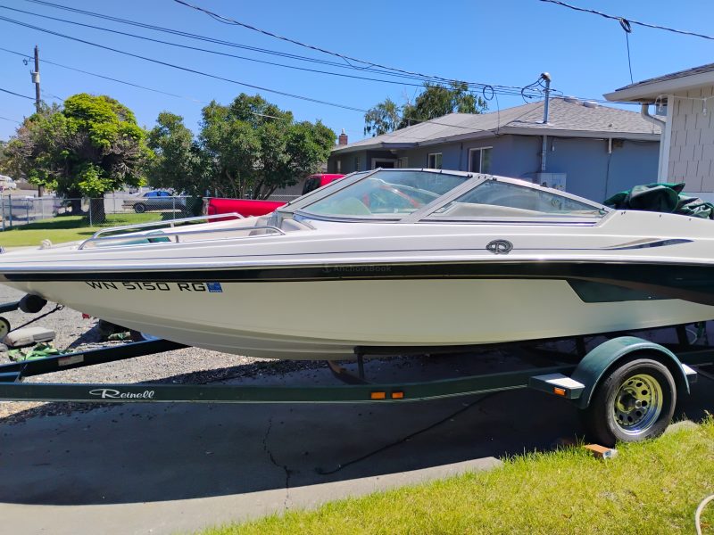 Open bow family boat seats 7 people | AnchorsBook Photo Open bow family boat seats 7 people