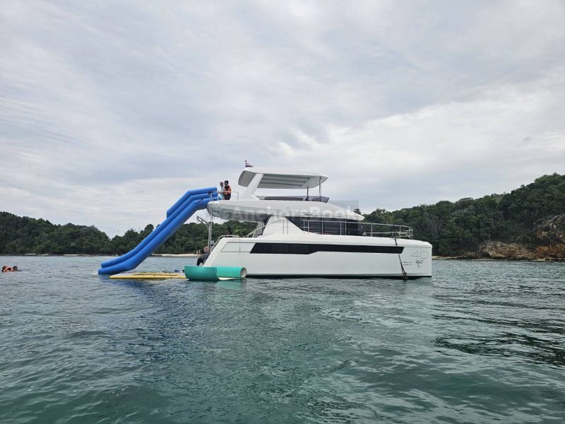 Shibuli Leopard 40' (With Food, Drinks, Water Toys/Slides) - Full Day Yacht Rental In Phuket, Thailand | AnchorsBook Photo Shibuli Leopard 40' (With Food, Drinks, Water Toys/Slides) - Full Day Yacht Rental In Phuket, Thailand