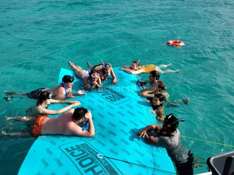 Private Premium Yacht 46FT Rental in Cancun | AnchorsBook Photo Private Premium Yacht 46FT Rental in Cancun