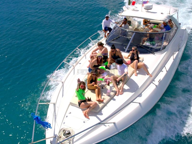 Private Premium Yacht 46FT Rental in Cancun | AnchorsBook Photo Private Premium Yacht 46FT Rental in Cancun
