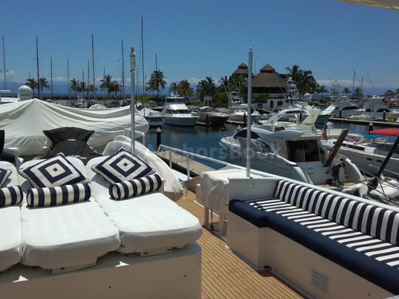 Luxury Yacht Rental In Puerto Vallarta, Jalisco | Amixtli | AnchorsBook Photo Luxury Yacht Rental In Puerto Vallarta, Jalisco | Amixtli
