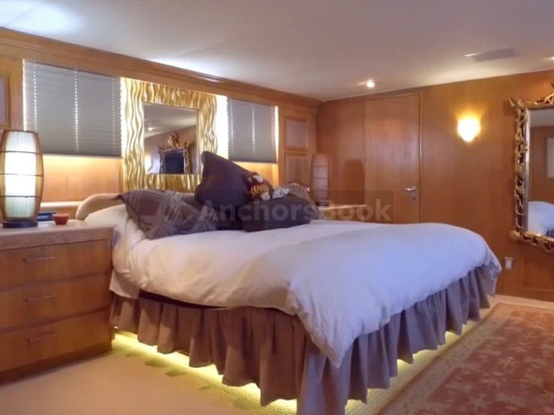 Luxury Yacht Rental In Puerto Vallarta, Jalisco | Amixtli | AnchorsBook Photo Luxury Yacht Rental In Puerto Vallarta, Jalisco | Amixtli