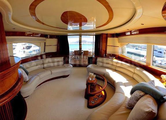 Luxury Yacht Rental In Puerto Vallarta, Jalisco | Azimut 72 | AnchorsBook Photo Luxury Yacht Rental In Puerto Vallarta, Jalisco | Azimut 72