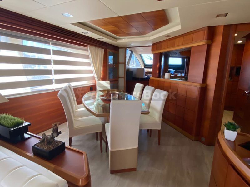 Luxury Yacht Rental In Puerto Vallarta, Jalisco | Azimut 85 | AnchorsBook Photo Luxury Yacht Rental In Puerto Vallarta, Jalisco | Azimut 85