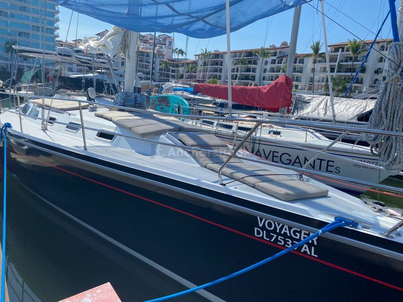 Luxury Sailboat Rental In Puerto Vallarta, Jalisco | Catalina 42 | AnchorsBook Photo Luxury Sailboat Rental In Puerto Vallarta, Jalisco | Catalina 42