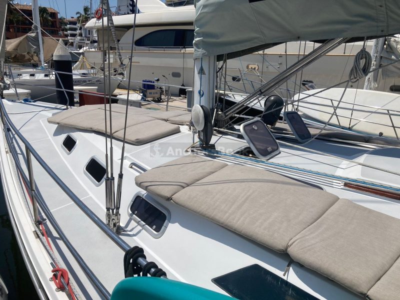 Luxury Sailboat Rental In Puerto Vallarta, Jalisco | Catalina 42 | AnchorsBook Photo Luxury Sailboat Rental In Puerto Vallarta, Jalisco | Catalina 42