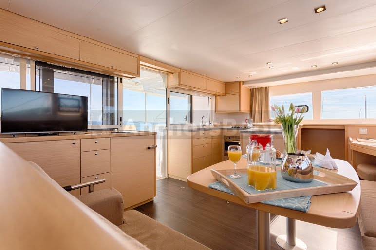 Metra - Luxury Catamaran Yacht Charter In Trogir | AnchorsBook Photo Metra - Luxury Catamaran Yacht Charter In Trogir