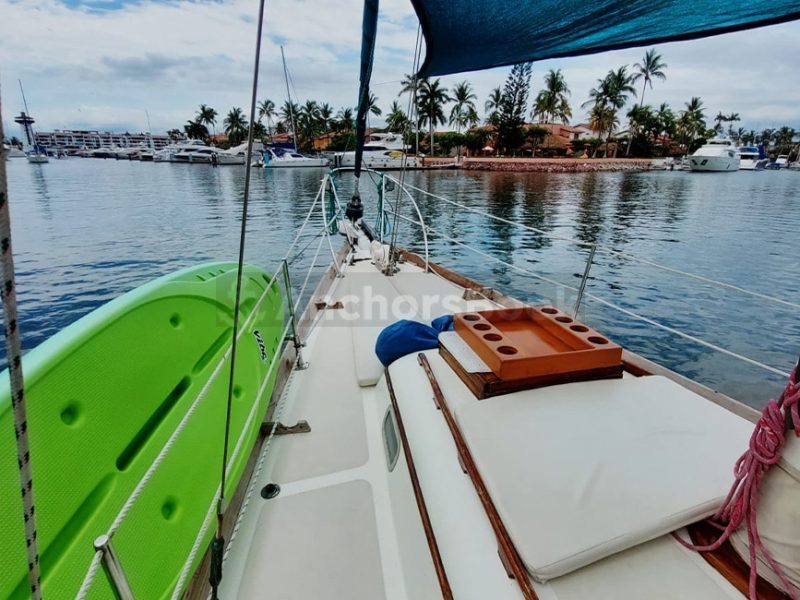 Luxury Sailboat Rental In Puerto Vallarta, Jalisco | Columbia 40 | AnchorsBook Photo Luxury Sailboat Rental In Puerto Vallarta, Jalisco | Columbia 40
