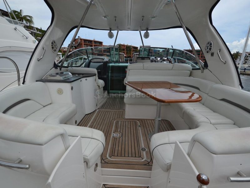Luxury Yacht Rental In Puerto Vallarta, Jalisco | Doral Mediterra 40 | AnchorsBook Photo Luxury Yacht Rental In Puerto Vallarta, Jalisco | Doral Mediterra 40