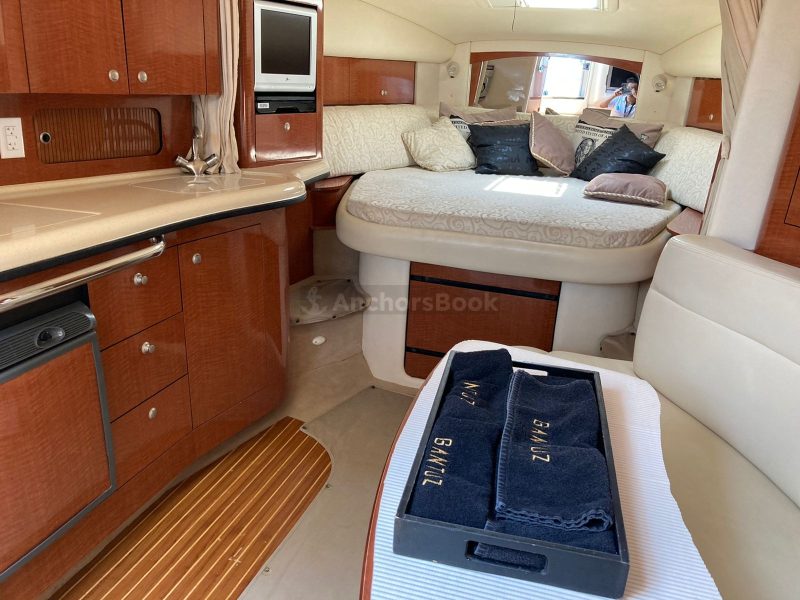 Beautiful SeaRay 34 | AnchorsBook Photo Beautiful SeaRay 34