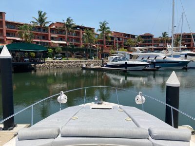 Beautiful SeaRay 34 | AnchorsBook Photo Beautiful SeaRay 34