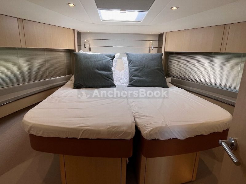 Princess V58: Le Gengis | AnchorsBook Photo Princess V58: Le Gengis