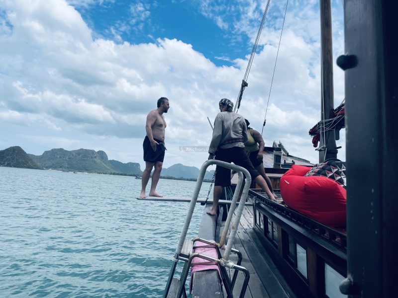 Full Day Sam Roi Yacht Tour | AnchorsBook Photo Full Day Sam Roi Yacht Tour