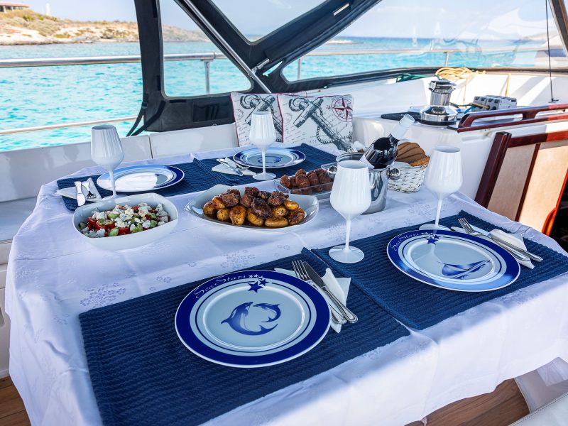 Private daily sailing cruise with culinary exploration in Athenian Riviera | AnchorsBook Photo Private daily sailing cruise with culinary exploration in Athenian Riviera